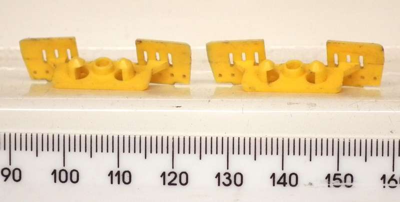LIMA HO: SAR E5 `Blue Train` Locomotive cowcatchers in Good un-boxed condition for Parts.(Italy)