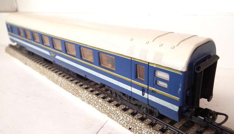 LIMA HO: SAR Blue Train Passenger Coach in Fair unboxed used condition (Italy)