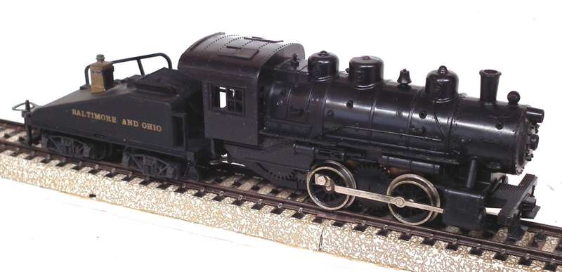 LIMA HO: Unmarked 0-4-0 Locomotive Without Unmatching Tender in Fair Un-boxed Condition(Italy)