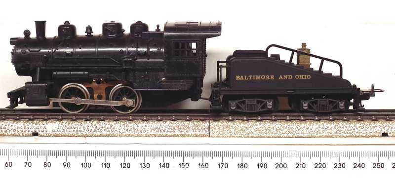 LIMA HO: Unmarked 0-4-0 Locomotive Without Unmatching Tender in Fair Un-boxed Condition(Italy)