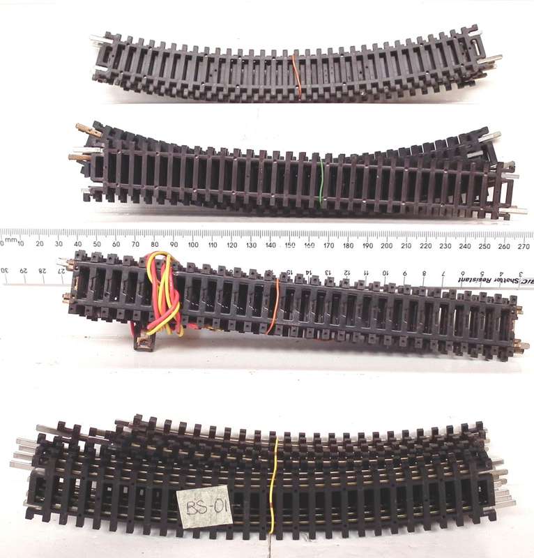 LIMA HO:  26pc Mixed Metal/Nickel Silver Track in Fair Used and Boxed Condition.(Italy))