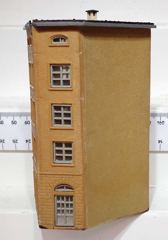 SCENERY HO: Vintage European Multi Story Apartment Building in Fair Used Condition.