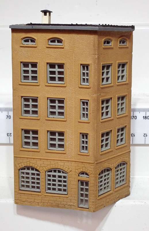 SCENERY HO: Vintage European Multi Story Apartment Building in Fair Used Condition.