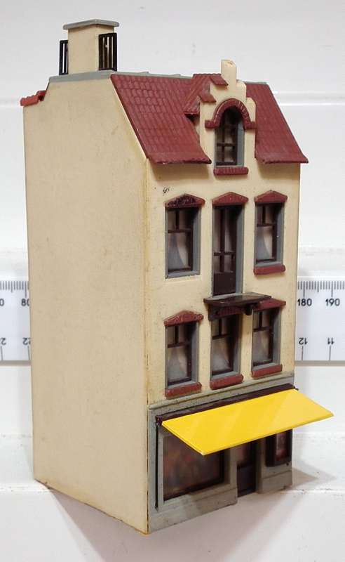 SCENERY HO: Vintage European Multi Story Apartment Building with Shop in Fair Used Condition.