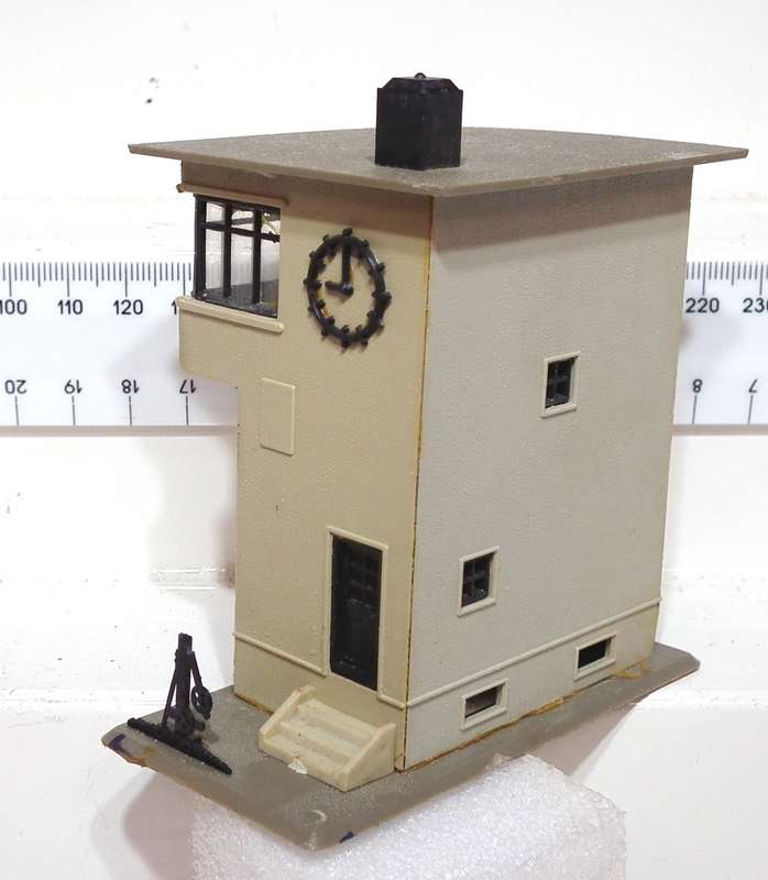 SCENERY HO: Small Plastic Signal Tower in Fair Used Condition.