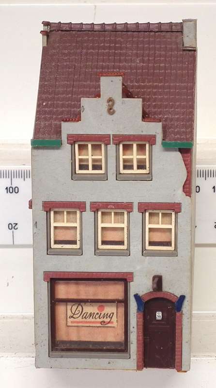 SCENERY HO: Vintage European Multi Story Apartment Building with Shop in Fair Used Condition.