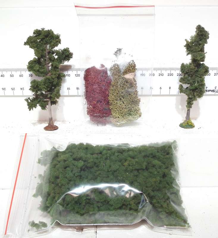 SCENERY HO: 2pc Trees + 1x Bag Foam Foliage + Texture Material  in Good Bagged Condition