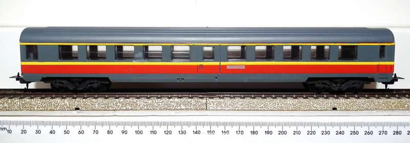 LIMA HO: RARE SAR Metro Blitz Passenger Coach in Fair Unboxed Used Condition (Italy)