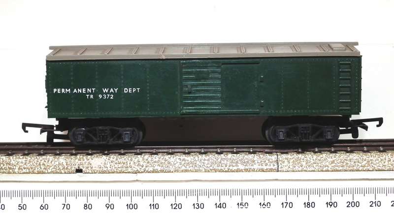 TRI-ANG OO:  Vintage English Closed Wagon in Fair Un-boxed condition(England)