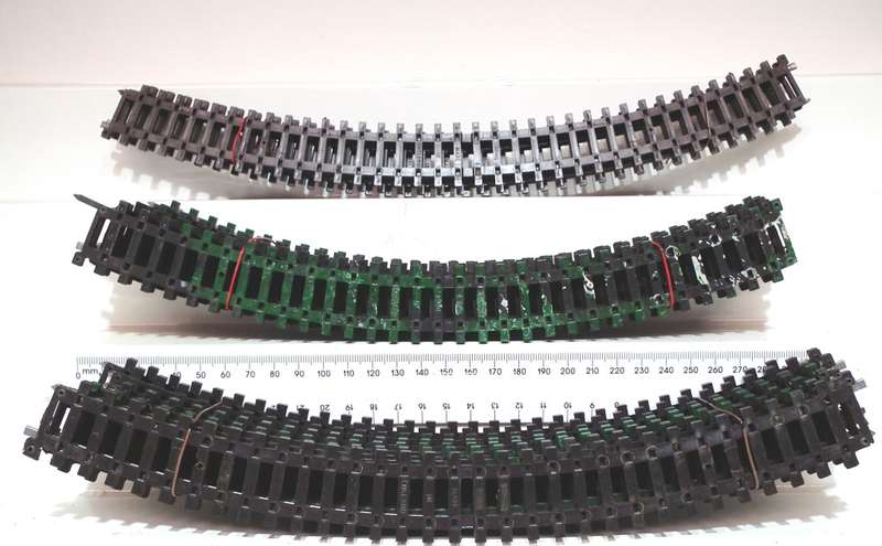 TRI-ANG OO:  17pc Vintage Solid Metal, High Profile Curved Track in Fair Used Condition.(England)