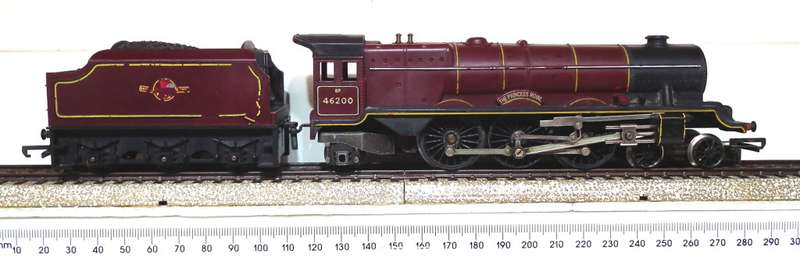 TRI-ANG OO: Vintage 4-6-2 English Steam Loco`The Princess Royal`in Fair Running Condition. (England)