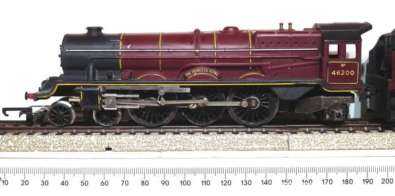TRI-ANG OO: Vintage 4-6-2 English Steam Loco`The Princess Royal`in Fair Running Condition. (England)