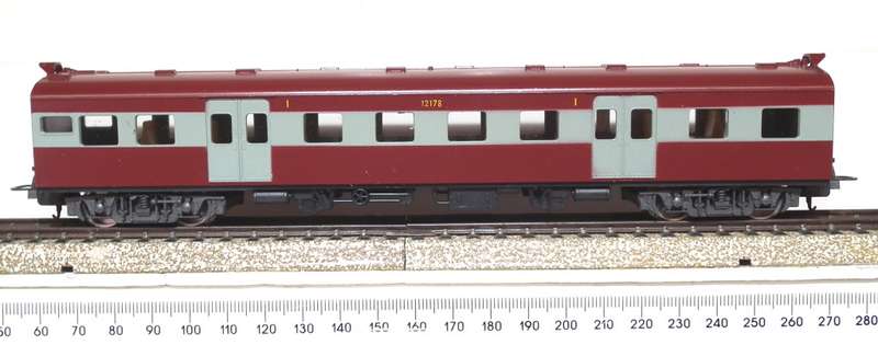 LIMA HO: NEW SAR Suburban 1st Class Passenger Coach in Boxed condition(Italy)