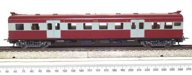 LIMA HO: NEW SAR Suburban 1st Class Passenger Coach in Boxed condition(Italy)