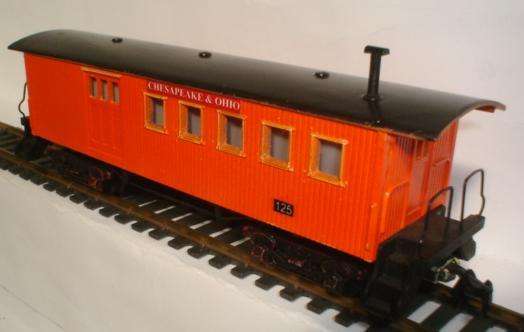 MANTUA/TYCO HO: Restored Old Timer Chesapeake & Ohio freight/passenger car.
