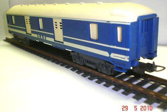 LIMA HO: SAR Junior Blue Train Baggage Van in good used condition.No box.