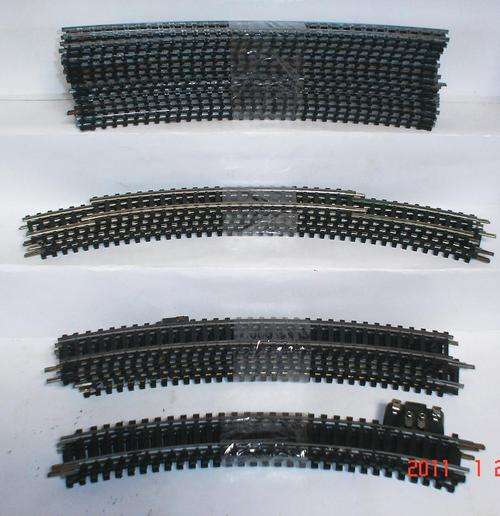 MISCELLANEOUS HO CURVED RAILWAY TRACK.