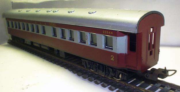 LIMA HO:"TRANS KAROO"2nd Class Passenger Coach good condition. Not boxed (Made in Italy)