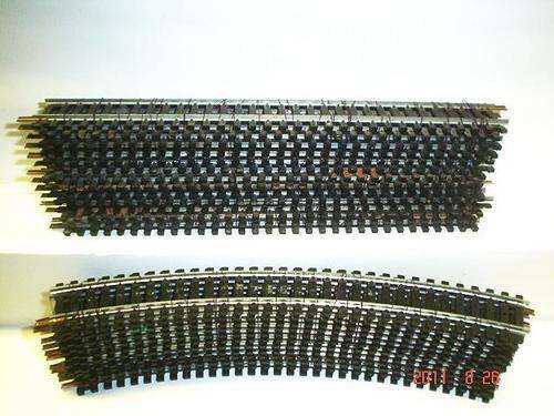 HO LIMA TRACK: 26pc; Mixed metal track in good condition. (Made in Italy)