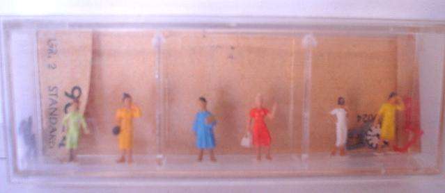PREISER N: #9024 Six lovely ladies in original container (made in Germany)