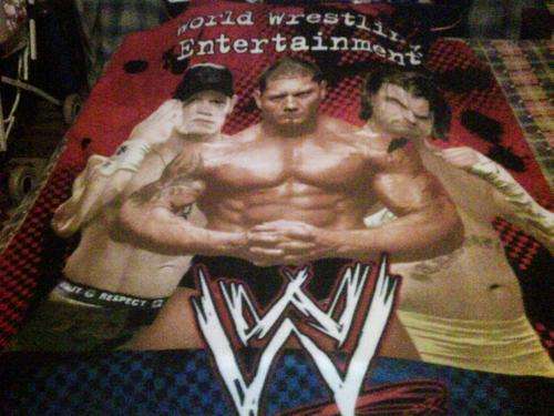 Cute/snuggle kids blanket!!!! Crazy R1 start!!!!! Bedtime wont be a problem anymore :)