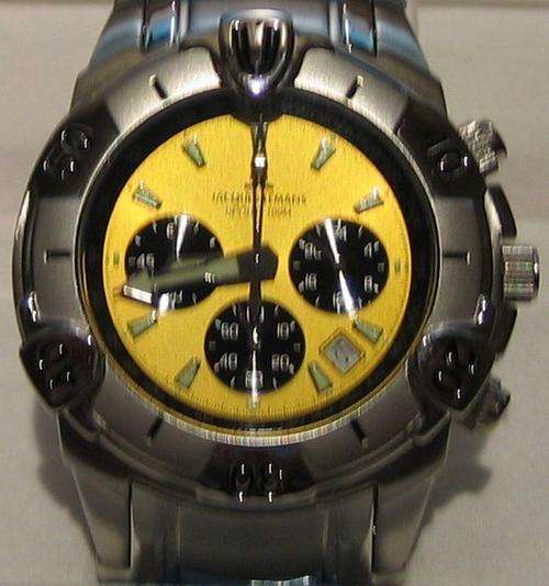 BRAND NEW  JACQUES LEMANS GOLD FACE 100METER CHRONOGRAPH 1-1149N
