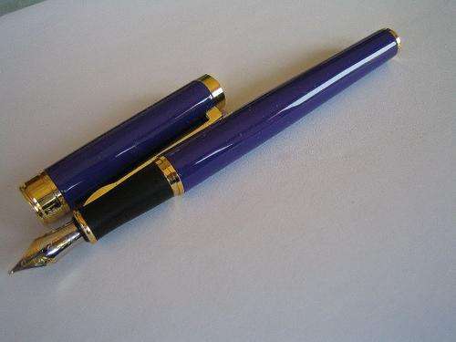 BRAND NEW JINHAO PURPLE GOLD TRIM FOUNTAIN PEN (BY PICASSO DISTRIBUTORS)