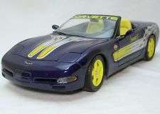 1/18 Corvette Pace Diecast Model - 2003 Chevy Corvette - Indy 500 Pace Car Model