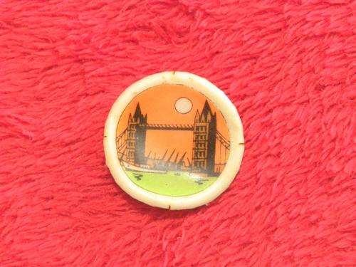 SA wonderful world of coke bottle cap liner