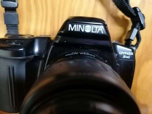 Minolta Dynax 3xi 35mm camera