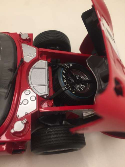 Shelby Collectables scale 1:18 1966 Ford GT-40 MkII