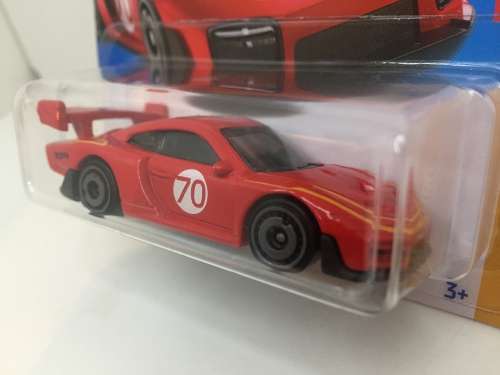2022 Hotwheels Porsche 935 - Red - Carded