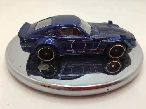Hotwheels  Custom Datsun 240Z( Nissan ) Fairlady Z - Blue - Loose / Un Carded - Excellent condition