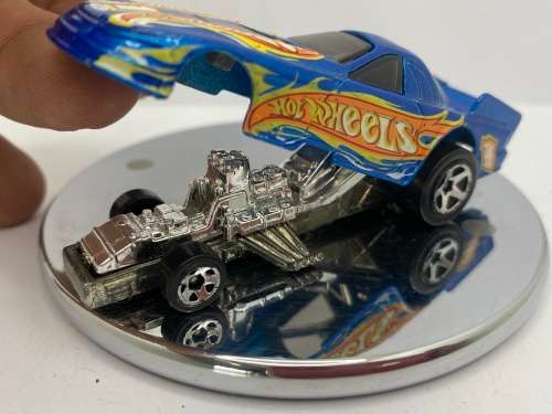 Hotwheels - Ford Mustang Funny Car Dragster - Metal Base - Blue - Excellent condition