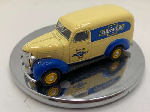 Greenlight premium scale 1:64 - 1939 Chevrolet Panel Truck - Excellent condition - Loose/uncarded.