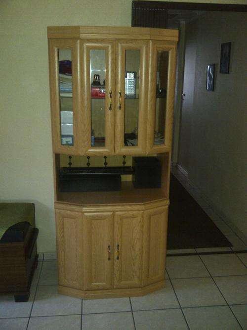 Wall unit 3 peace