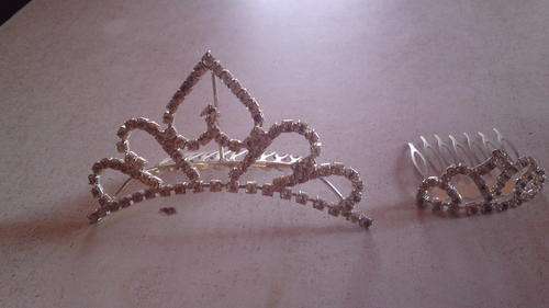 For the Bride-to-Be - 2 x Wedding Tiaras - Colour : Crystal and Silver (Not genuine)