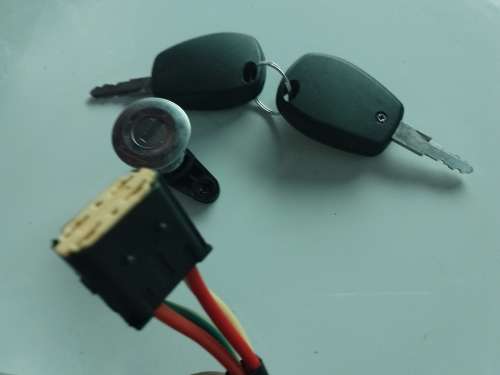 Ignition, keys & locks for nissan np 200 & Renault sandero
