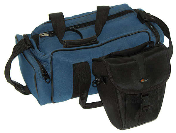 2 SLR Camera bags for one bid ** Large and small **