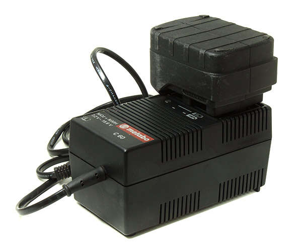 Metabo NimH and Nicad charger 7.2V -15.6V  ** 100% tested and functional **