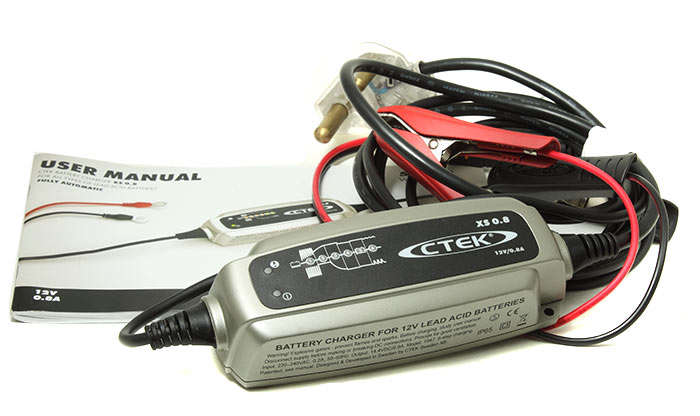 C-TEK XS 08 intelligent switch mode battery charger ** Made in Sweden **