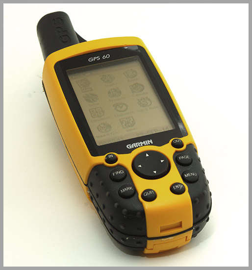 Garmin  GPS 60 handheld  **Tested and functional **