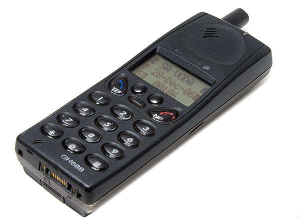 Vintage 1996  Ericsson GH688 cellphone ** Great working condition **