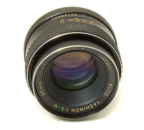 Vintage Yashica Auto Yashinon DS-M 50mm 1:1.7 Prime lens ** Great condition **