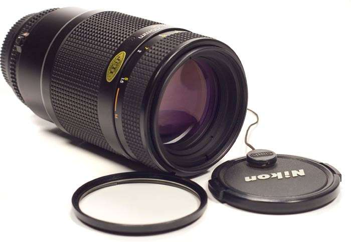 NIKON AF NIKKOR 70-210mm1:4-5.6 ***SPOTLESS***