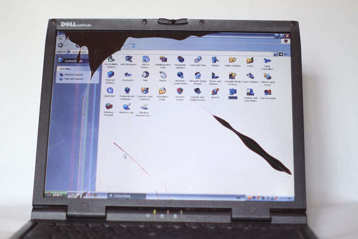 DELL LATTITUDE LAPTOP "SPARES OR REPAIRS"
