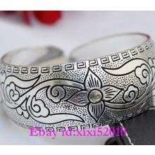 Crazy Wednesday Auction - R1 Start - Tibetan silver Cuff bracelet Star flower design