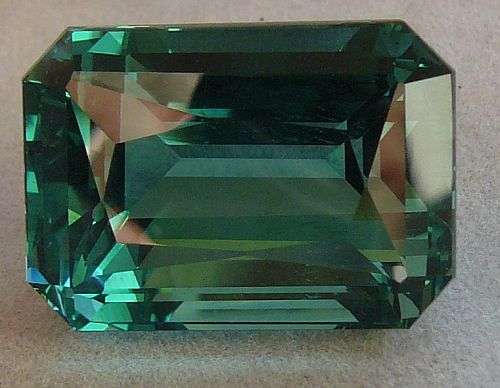 Emerald GREEN Quartz - 40.98cts