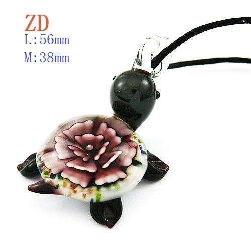 Crazy Wednesday Auction R1 Start - Glass Turtle pendant black and pink
