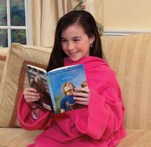 SNUGGIE FOR KIDS!!!!! BONUS SLIPPER SOCKS WITH NON-SKID SOLES, PINK ONE FOR GIRLS!!!